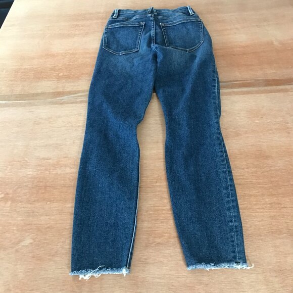 Good American Good Legs Crop Jeans Women 0/25 Blue High Rise Distressed Raw Hem - Picture 2 of 11